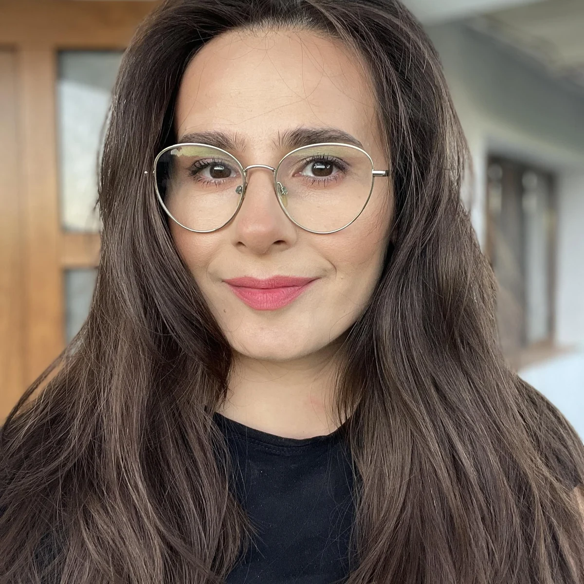 Andreea Dumitrescu, trainer certified by Romania's Ministry of Labour and Ministry of Education